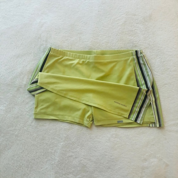Moving Comfort- DryLayer Tennis Outfit (2 pieces) - Picture 7 of 9